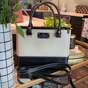 Black & Cream Kate Spade hang bag
